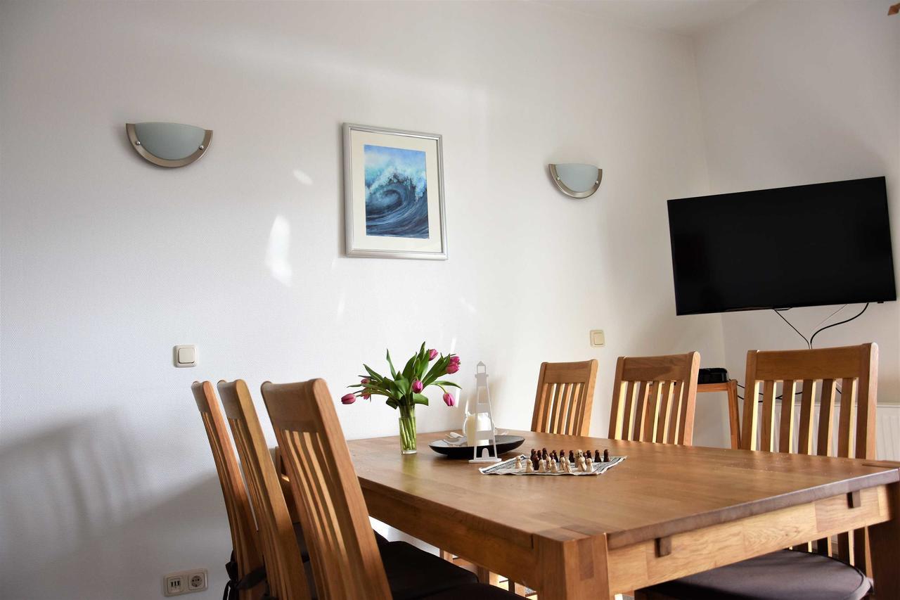 Apartment - Direkt am Wasser Karlshagen Zimmer foto