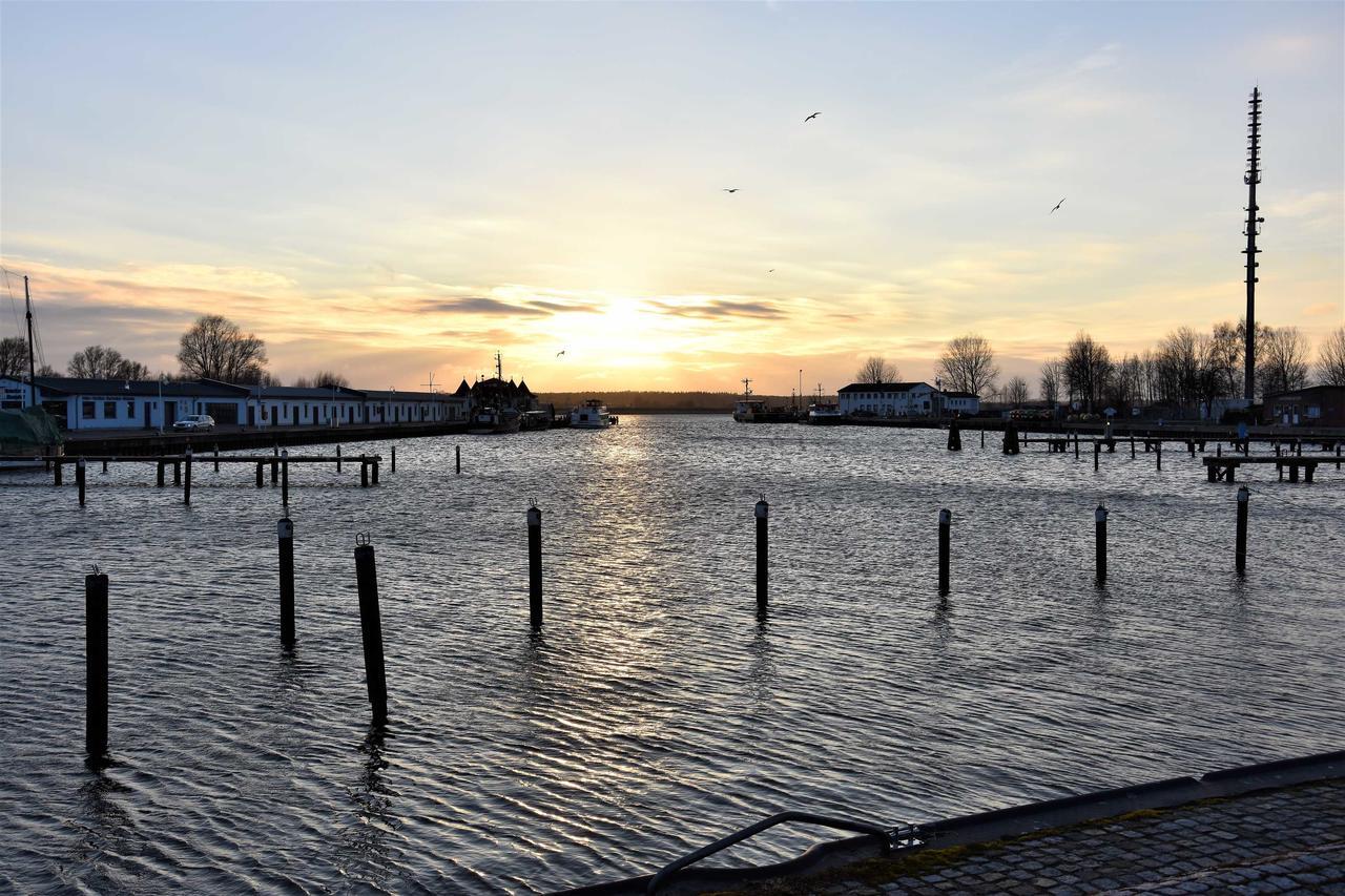 Apartment - Direkt am Wasser Karlshagen Exterior foto